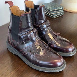 Dr. Martens Tina Arcadia Kiltie Chelsea Red Cherry sz 8